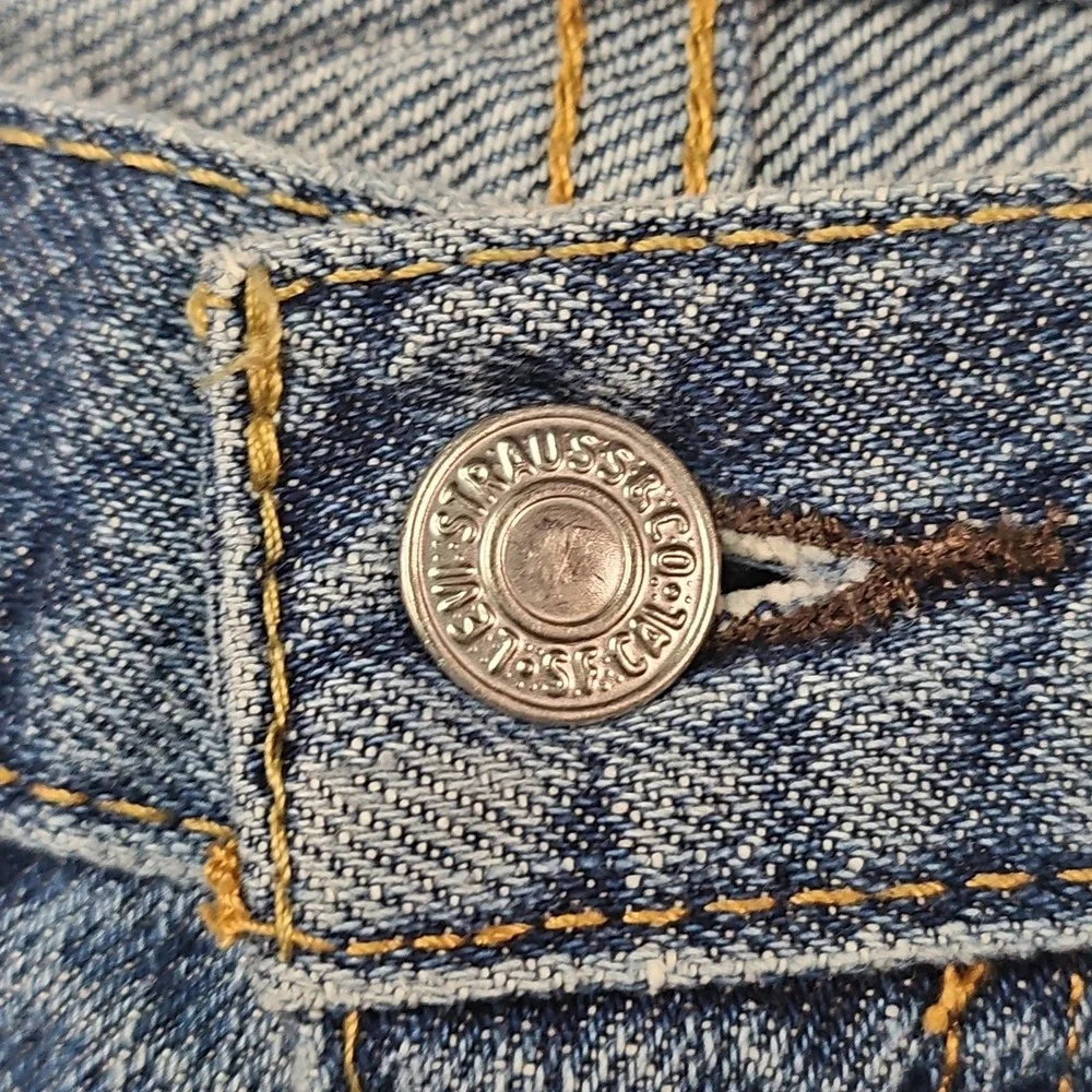 Levis 550 Jean Shorts Mens 33 Blue Denim Skater Normcore Dad Jorts Blokecore